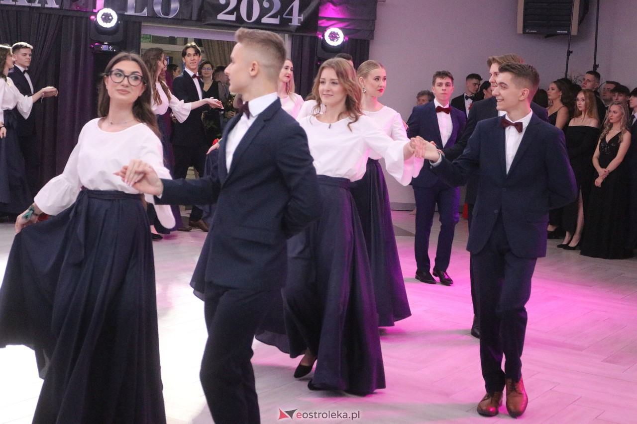 Studniówka 2024 I LO w Ostrołęce [13.01.2024] - zdjęcie #218 - eOstroleka.pl