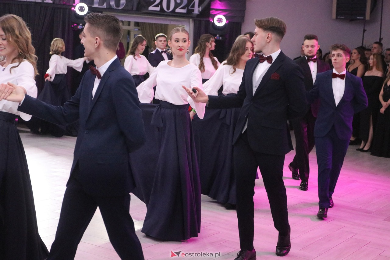 Studniówka 2024 I LO w Ostrołęce [13.01.2024] - zdjęcie #216 - eOstroleka.pl