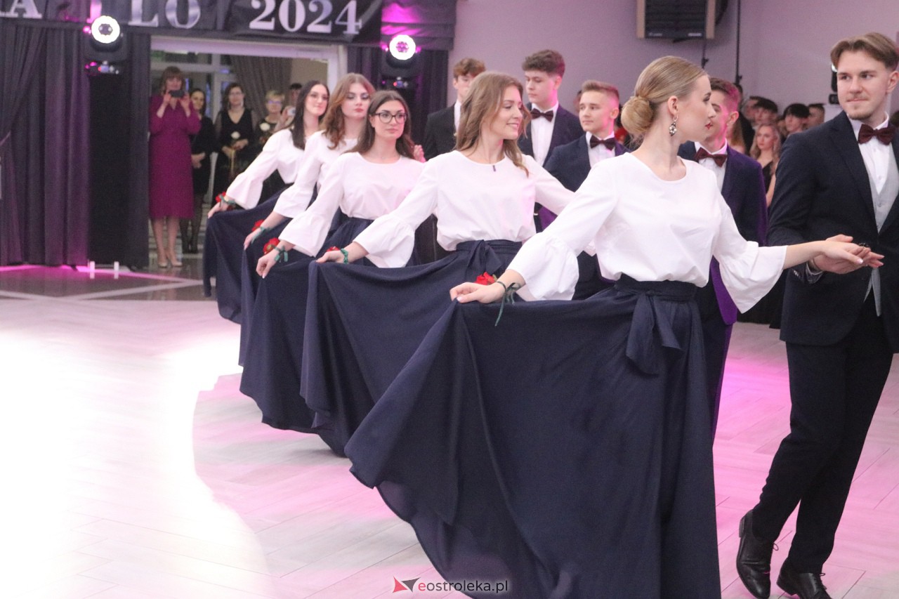 Studniówka 2024 I LO w Ostrołęce [13.01.2024] - zdjęcie #204 - eOstroleka.pl