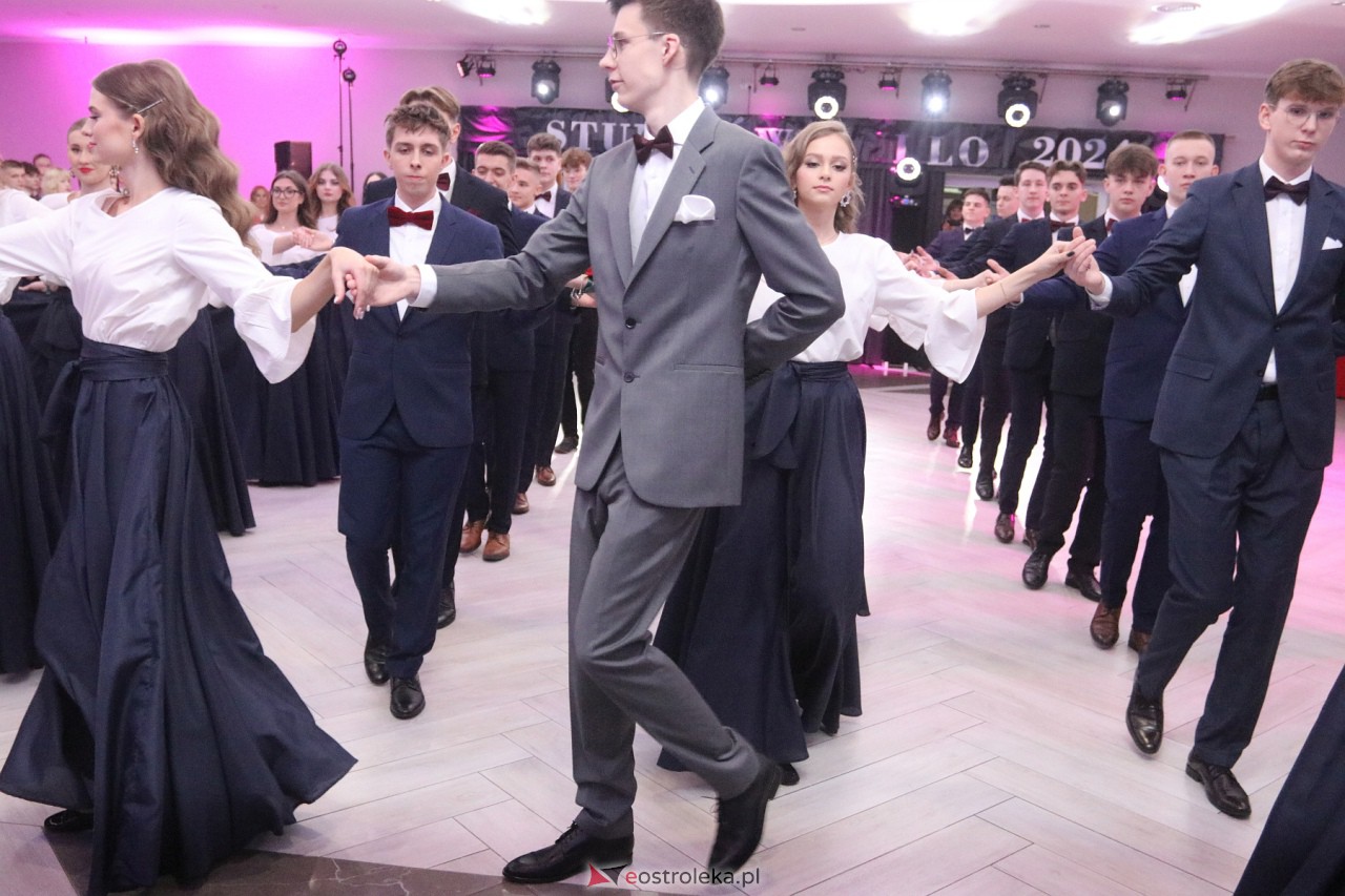 Studniówka 2024 I LO w Ostrołęce [13.01.2024] - zdjęcie #191 - eOstroleka.pl