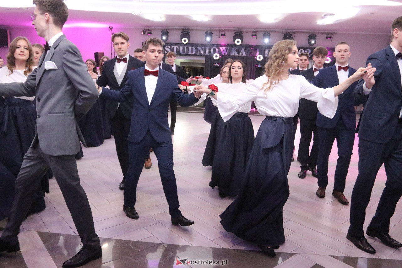 Studniówka 2024 I LO w Ostrołęce [13.01.2024] - zdjęcie #189 - eOstroleka.pl