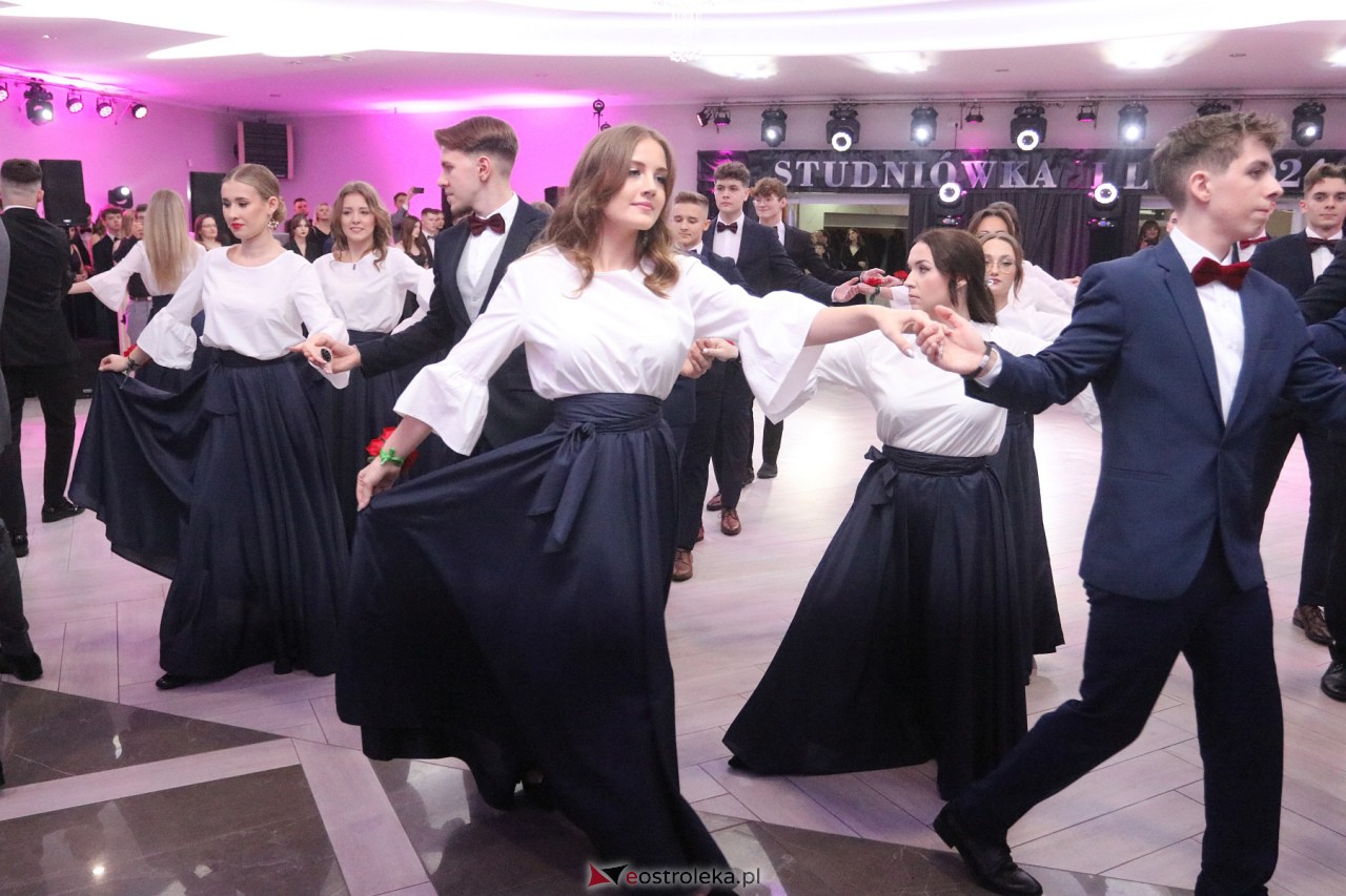 Studniówka 2024 I LO w Ostrołęce [13.01.2024] - zdjęcie #186 - eOstroleka.pl
