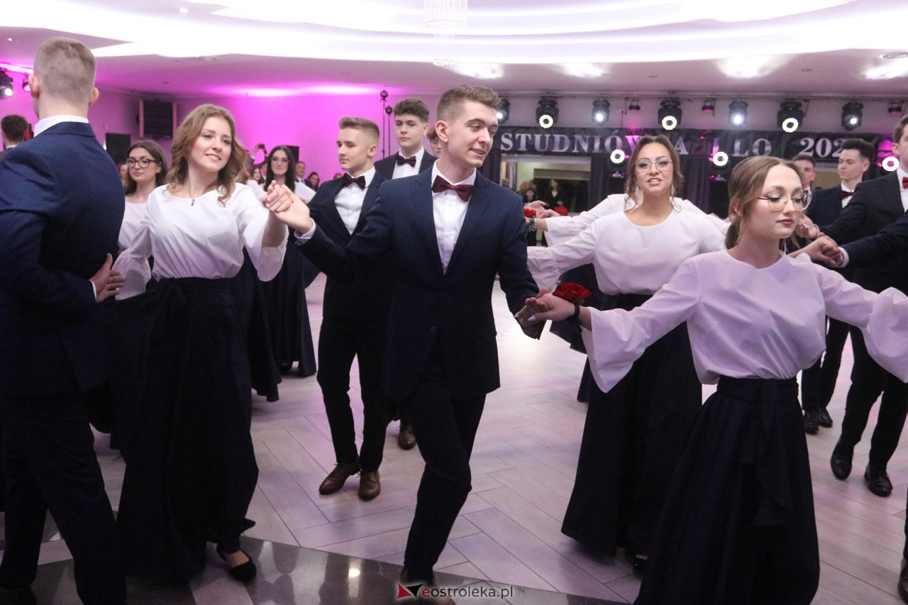 Studniówka 2024 I LO w Ostrołęce [13.01.2024] - zdjęcie #183 - eOstroleka.pl
