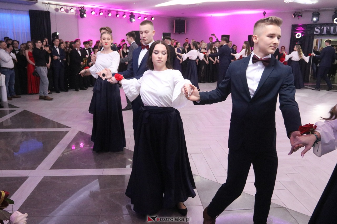 Studniówka 2024 I LO w Ostrołęce [13.01.2024] - zdjęcie #177 - eOstroleka.pl