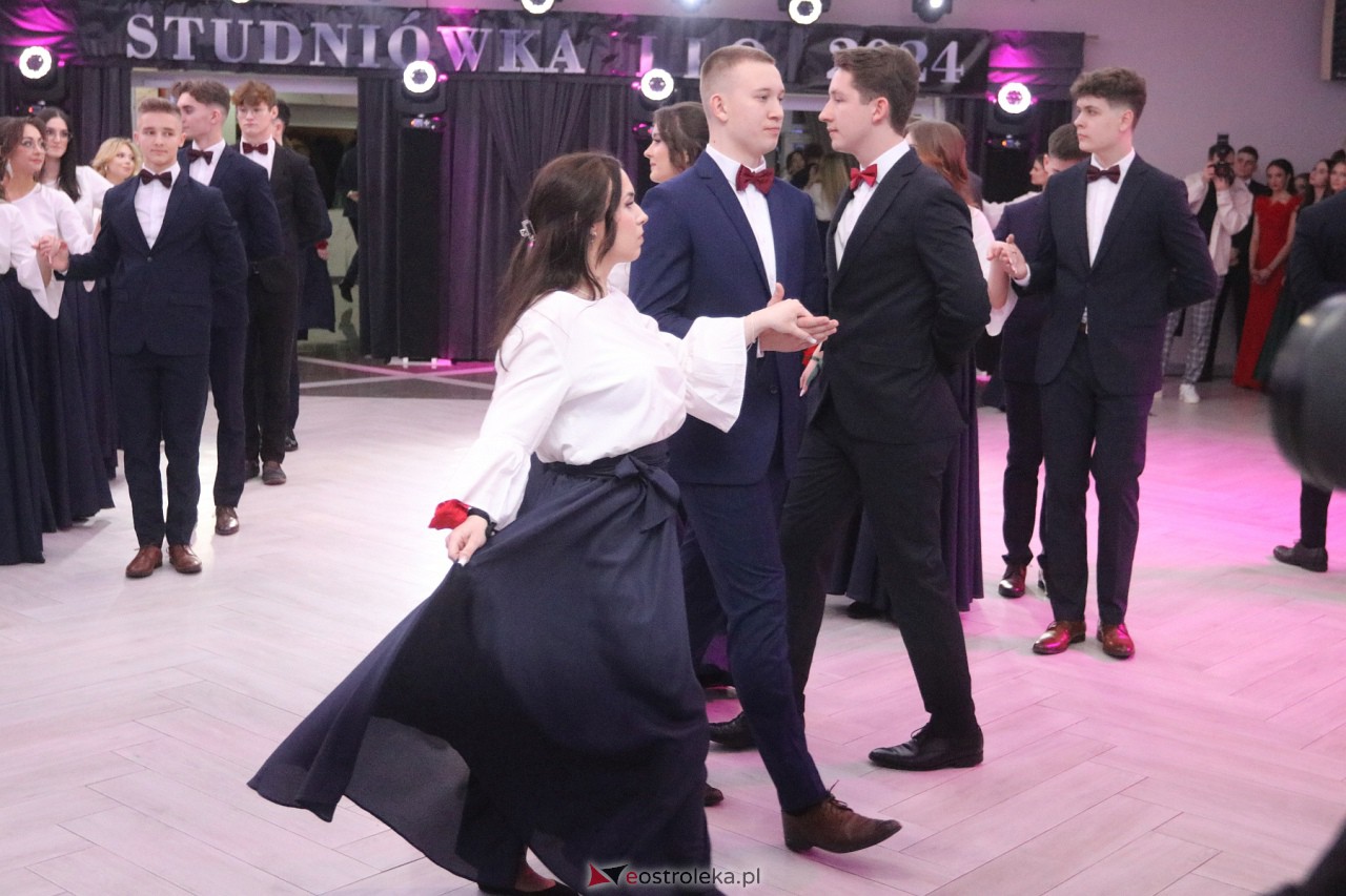 Studniówka 2024 I LO w Ostrołęce [13.01.2024] - zdjęcie #157 - eOstroleka.pl
