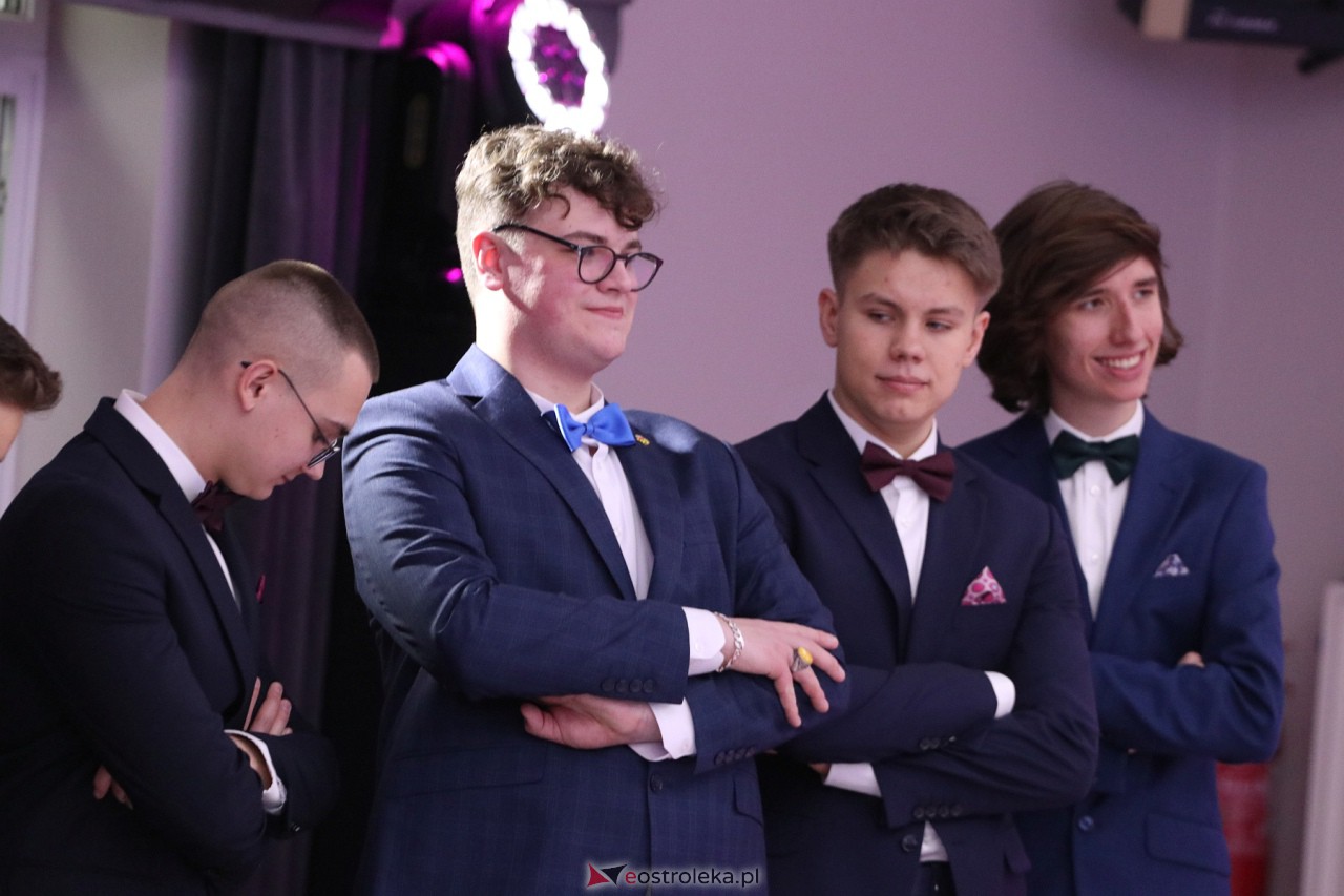 Studniówka 2024 I LO w Ostrołęce [13.01.2024] - zdjęcie #136 - eOstroleka.pl