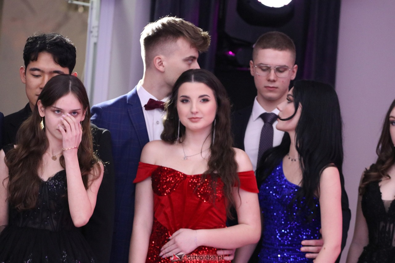 Studniówka 2024 I LO w Ostrołęce [13.01.2024] - zdjęcie #133 - eOstroleka.pl