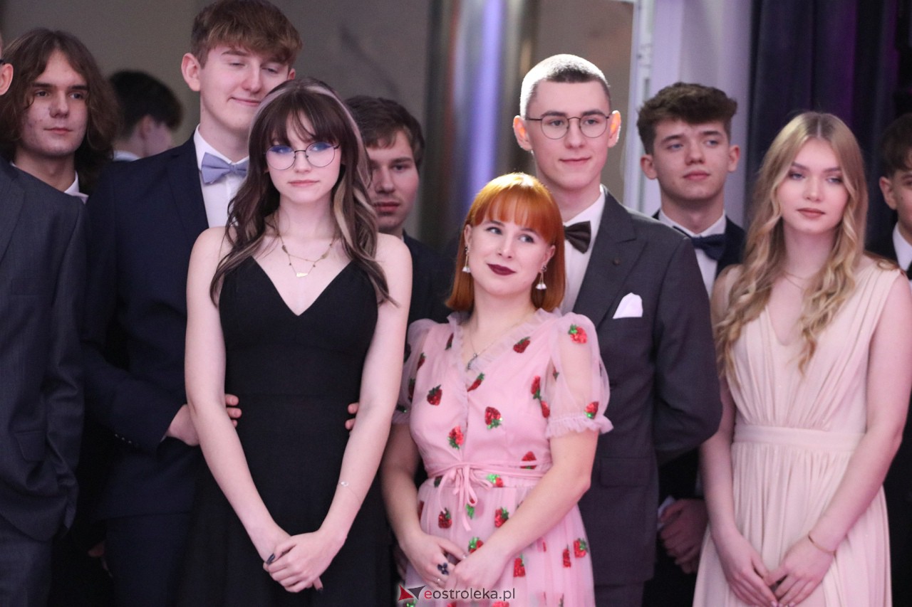 Studniówka 2024 I LO w Ostrołęce [13.01.2024] - zdjęcie #82 - eOstroleka.pl