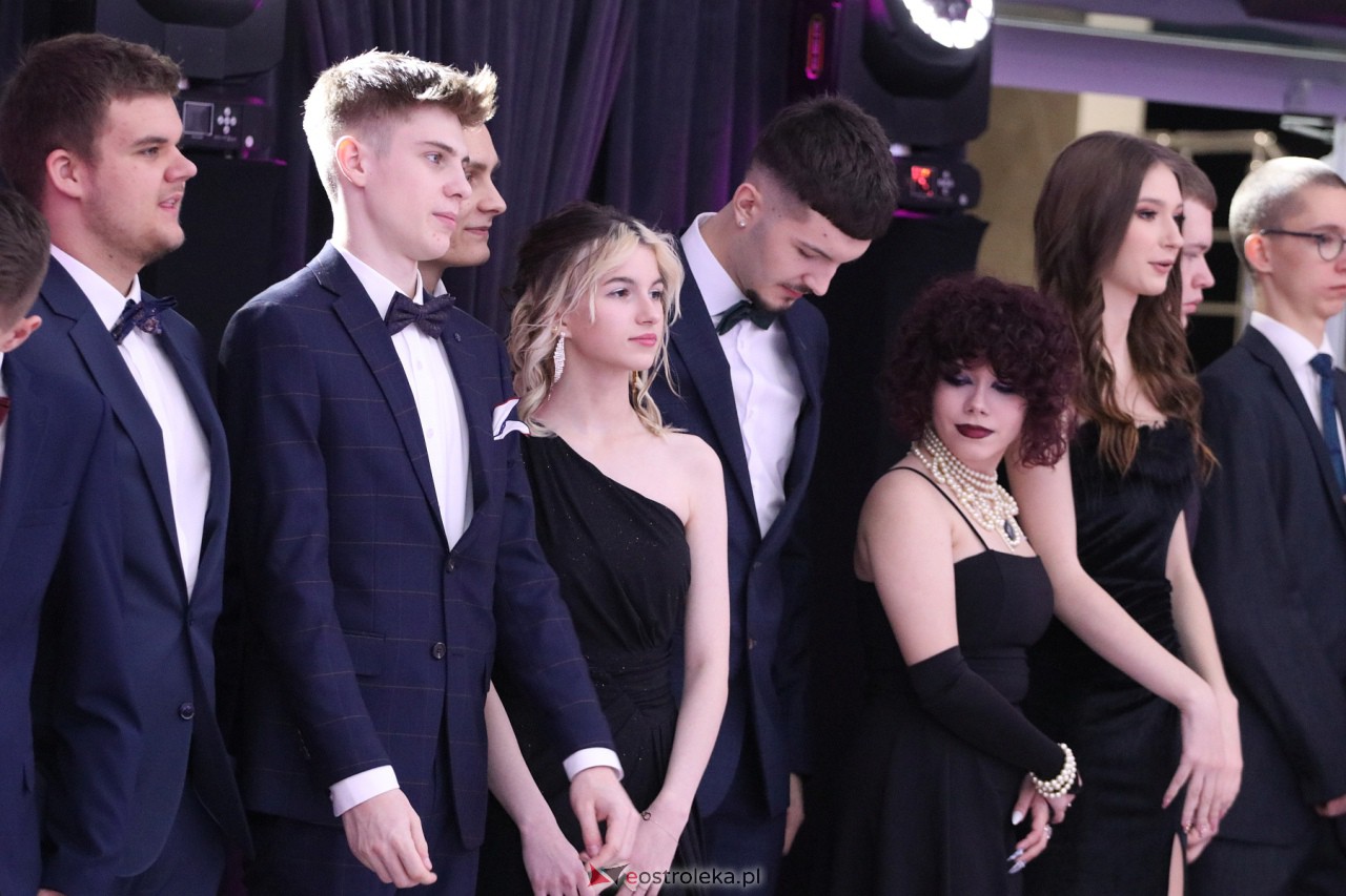 Studniówka 2024 I LO w Ostrołęce [13.01.2024] - zdjęcie #80 - eOstroleka.pl