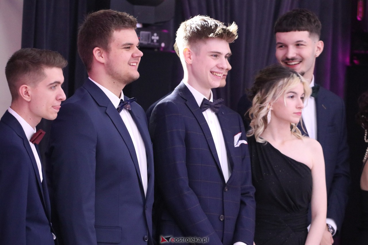 Studniówka 2024 I LO w Ostrołęce [13.01.2024] - zdjęcie #73 - eOstroleka.pl