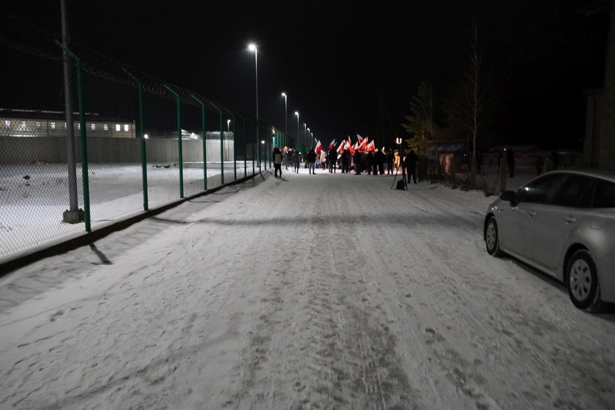 Protest przed ZK w Przytułach Starych [13.01.2024] - zdjęcie #90 - eOstroleka.pl