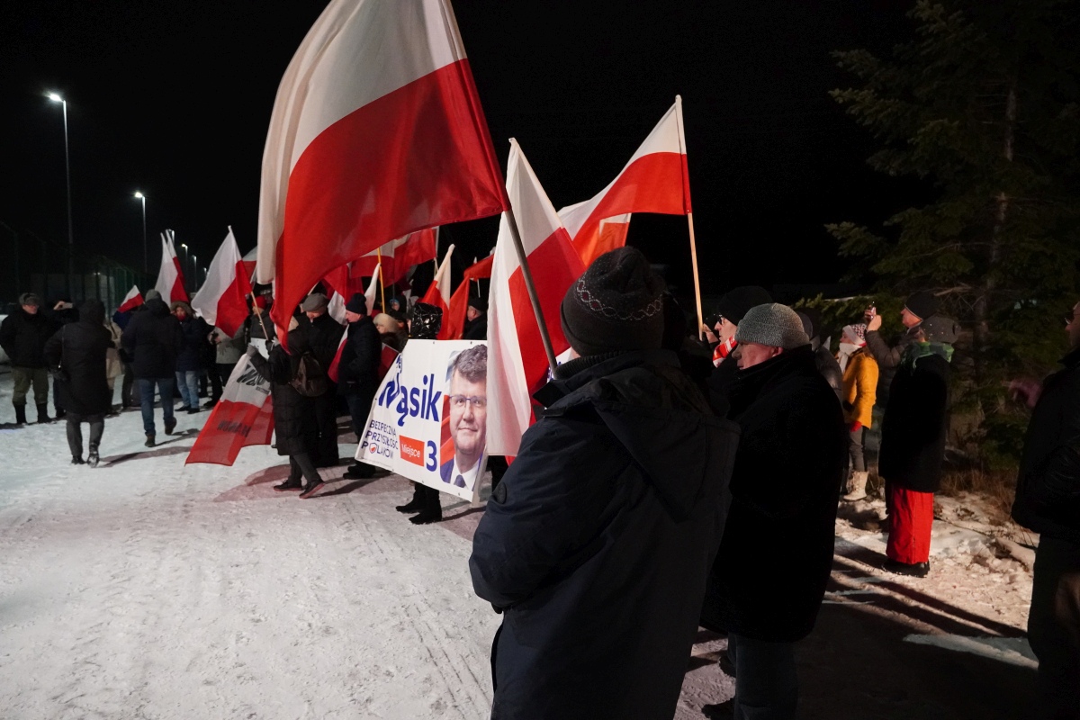 Protest przed ZK w Przytułach Starych [13.01.2024] - zdjęcie #11 - eOstroleka.pl