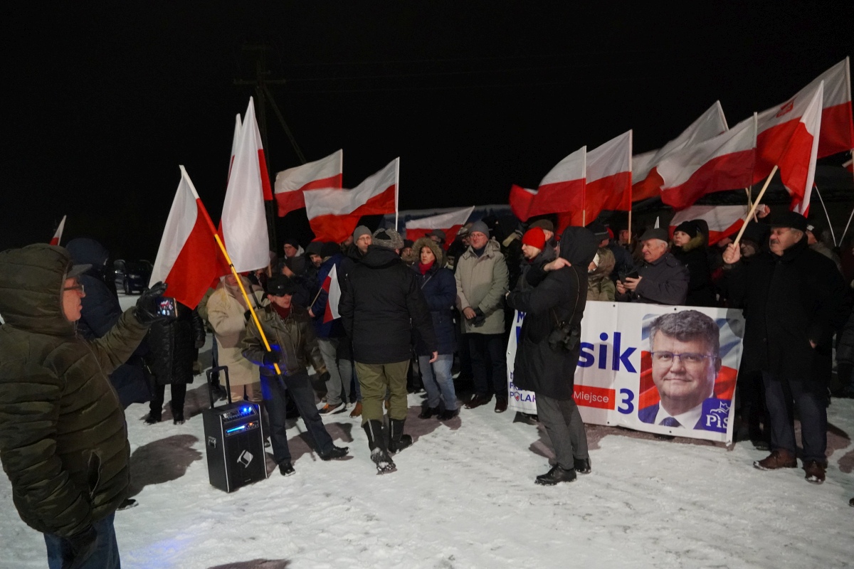 Protest przed ZK w Przytułach Starych [13.01.2024] - zdjęcie #19 - eOstroleka.pl