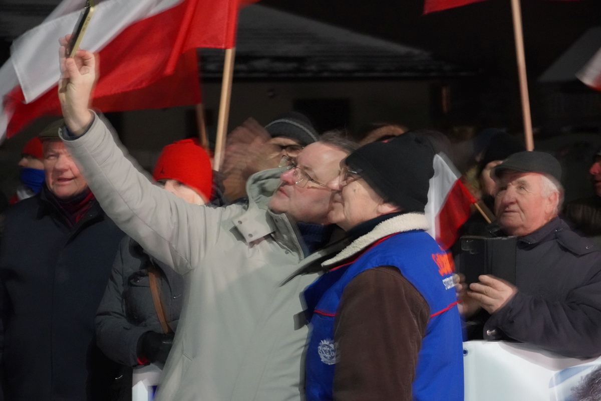 Protest przed ZK w Przytułach Starych [13.01.2024] - zdjęcie #29 - eOstroleka.pl
