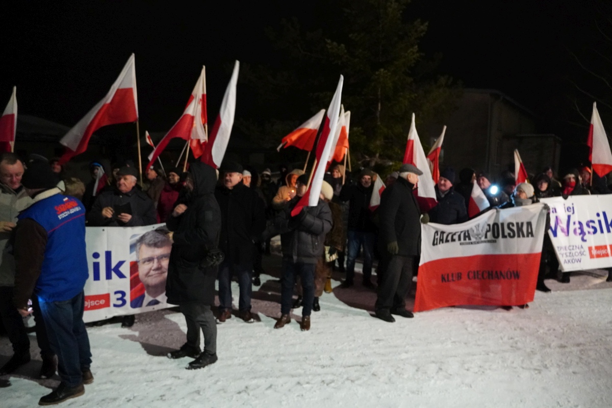 Protest przed ZK w Przytułach Starych [13.01.2024] - zdjęcie #33 - eOstroleka.pl