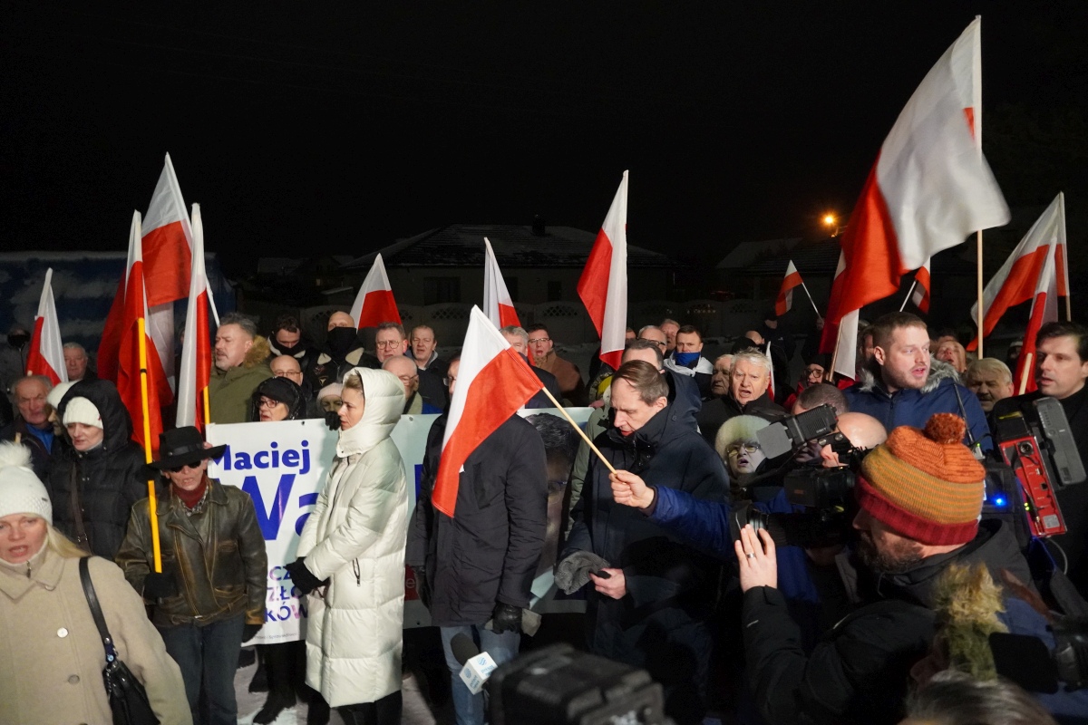 Protest przed ZK w Przytułach Starych [13.01.2024] - zdjęcie #50 - eOstroleka.pl