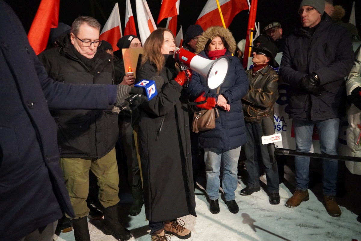 Protest przed ZK w Przytułach Starych [13.01.2024] - zdjęcie #33 - eOstroleka.pl