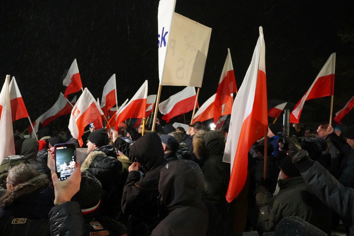 Protest przed ZK w Przytułach Starych [13.01.2024] - zdjęcie #18 - eOstroleka.pl