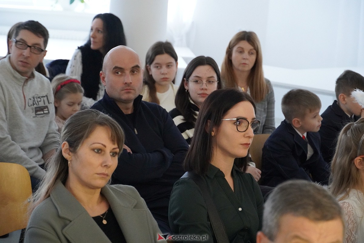 Koncert Galowy laureatów Przeglądu Kolęd i Pastorałek w Baranowie [14.01.2024] - zdjęcie #49 - eOstroleka.pl