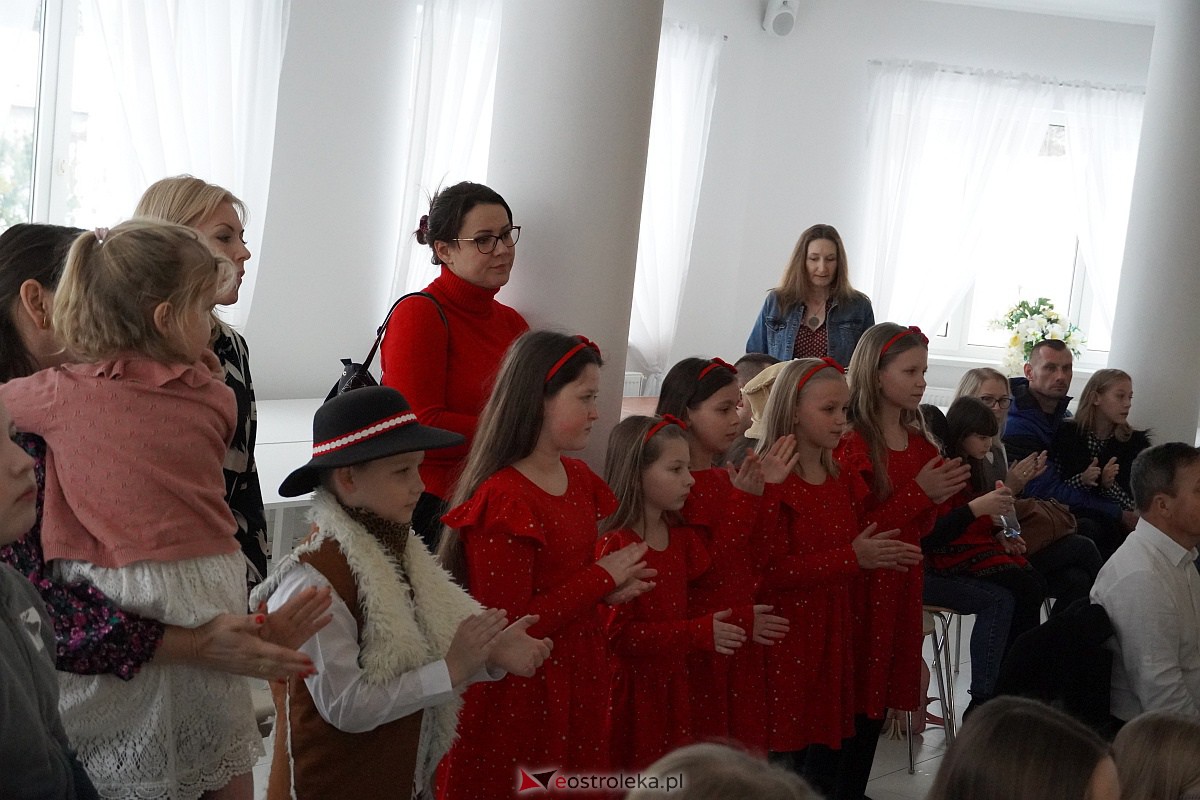 Koncert Galowy laureatów Przeglądu Kolęd i Pastorałek w Baranowie [14.01.2024] - zdjęcie #39 - eOstroleka.pl