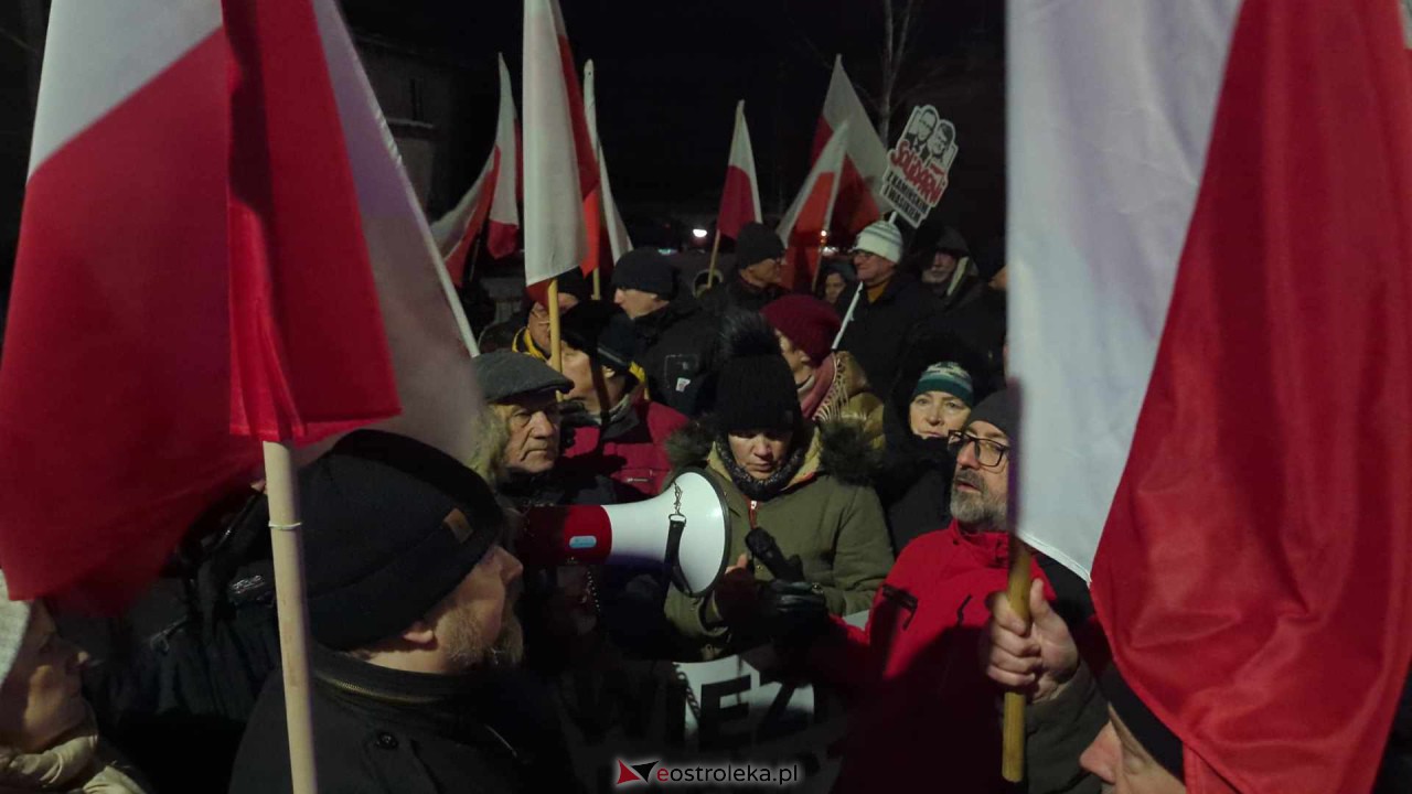Demonstracja w Przytułach Starych (14.01.2024) - zdjęcie #12 - eOstroleka.pl