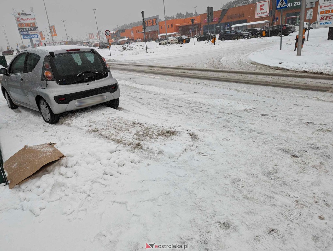 Potrącenie pieszego na F. Nila w Ostrołęce [15.01.2024] - zdjęcie #9 - eOstroleka.pl