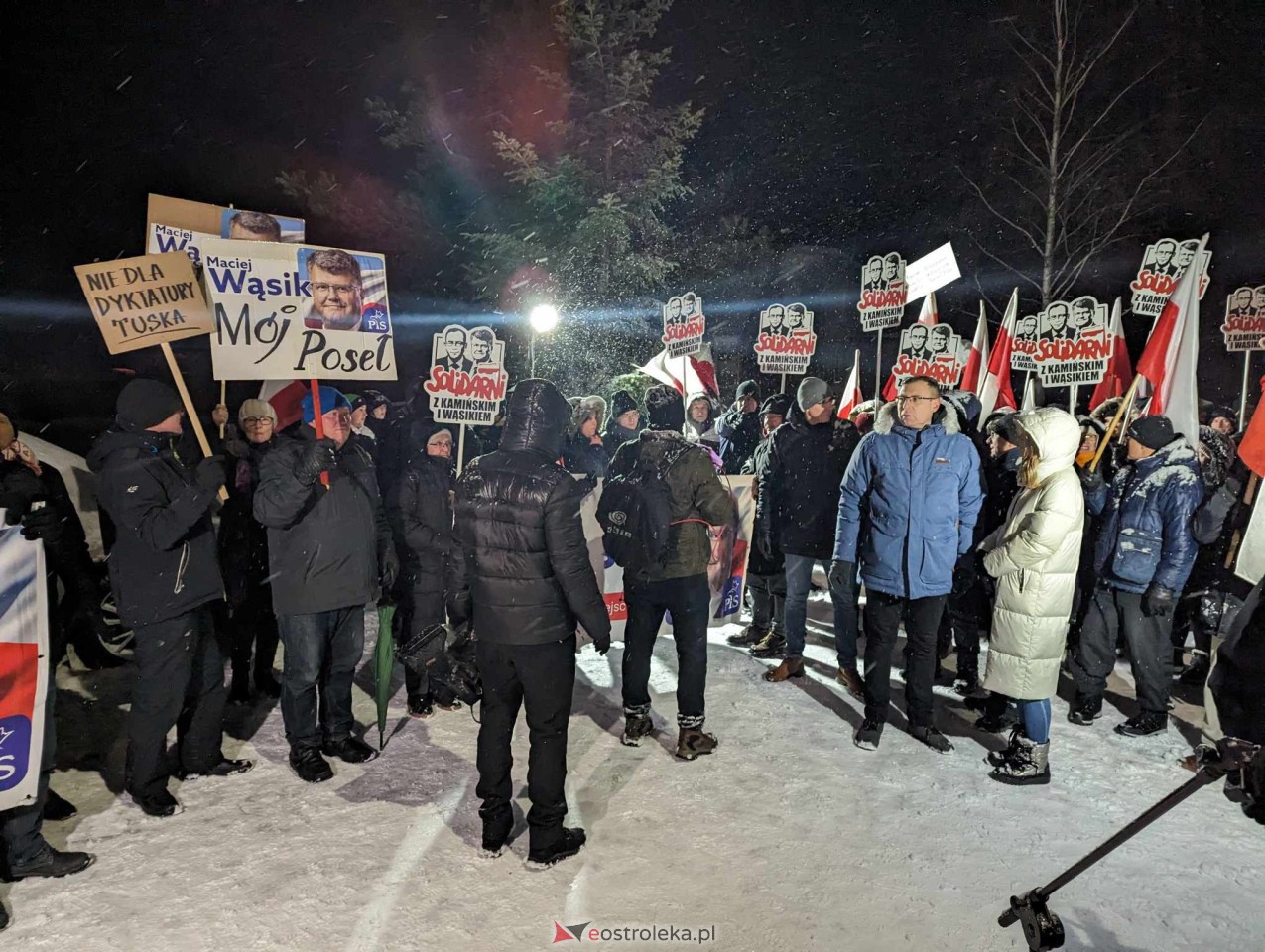 Wiec poparcia dla Macieja Wąsika w Przytułach Starych [15.01.2024] - zdjęcie #11 - eOstroleka.pl
