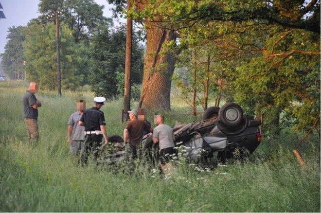 Wypadek w Teodorowie - zdjęcie #12 - eOstroleka.pl