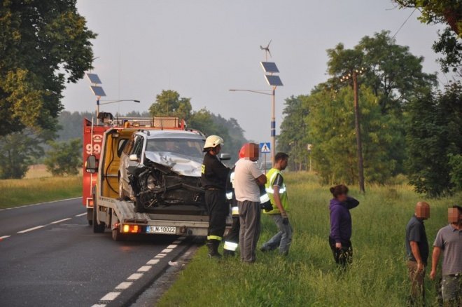 Wypadek w Teodorowie - zdjęcie #14 - eOstroleka.pl