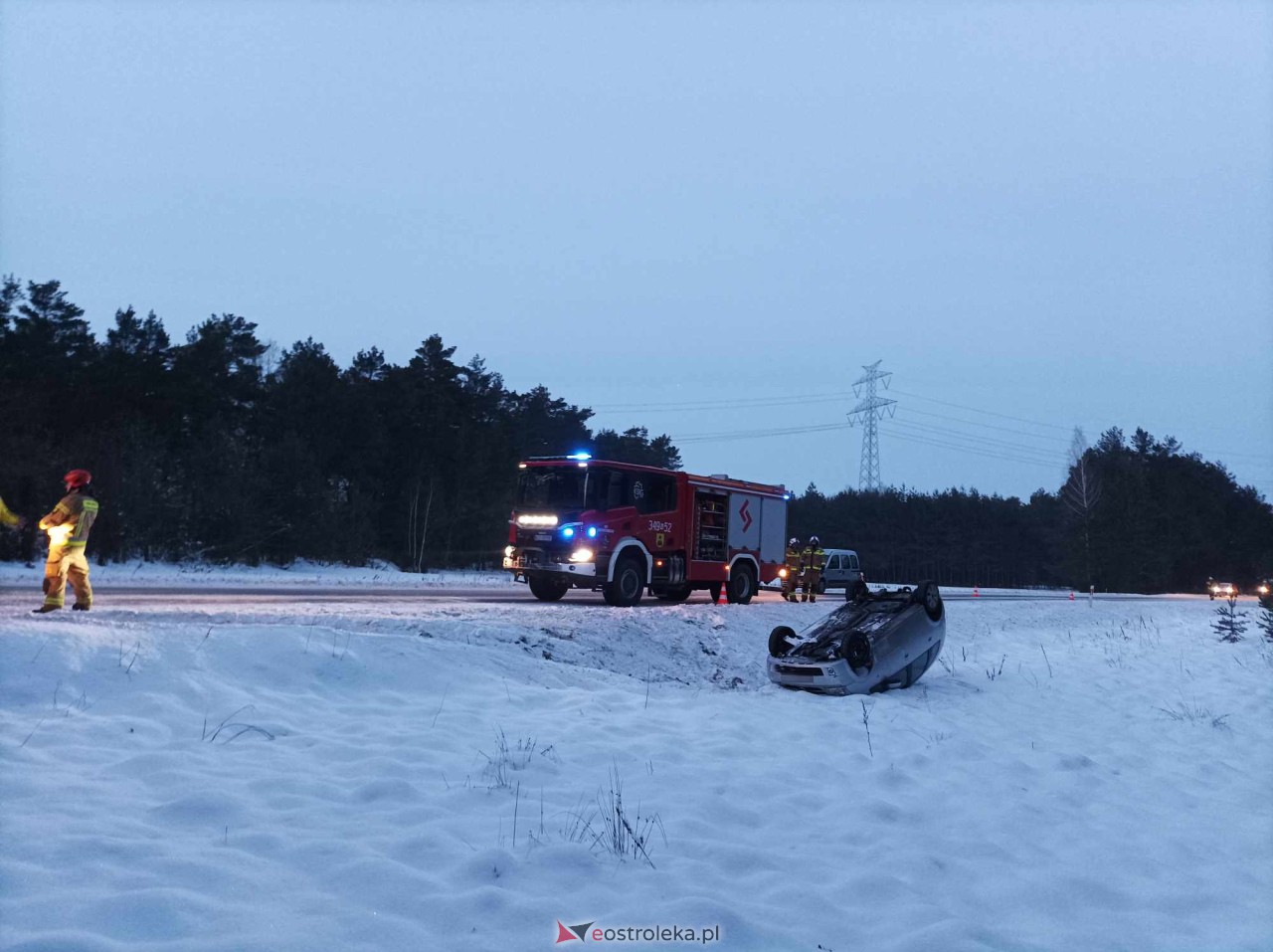 Dachowanie w Łęgu Przedmiejskim [17.01.2024] - zdjęcie #1 - eOstroleka.pl