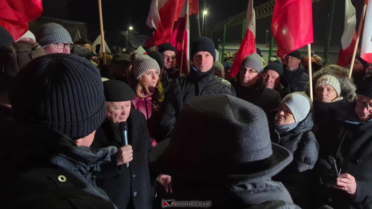 Przytuły Stare: Wiec poparcia dla Macieja Wąsika z udziałem J. Kaczyńskiego [19.01.2024] - zdjęcie #68 - eOstroleka.pl