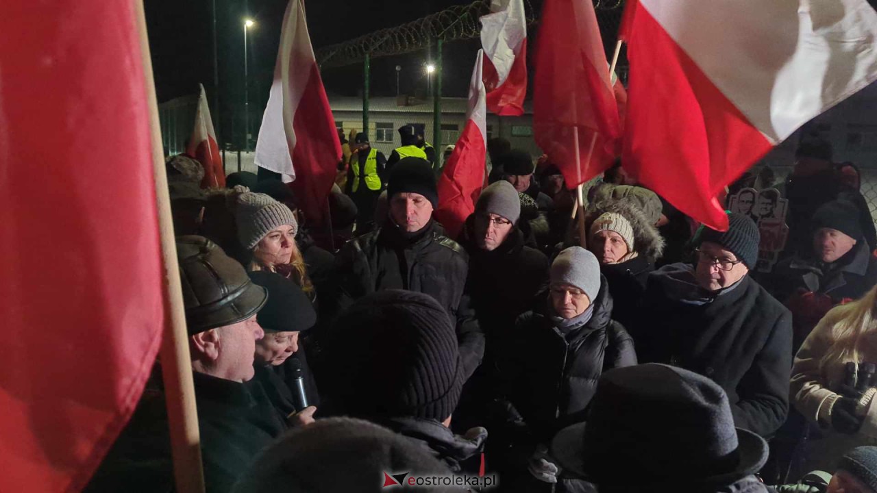 Przytuły Stare: Wiec poparcia dla Macieja Wąsika z udziałem J. Kaczyńskiego [19.01.2024] - zdjęcie #33 - eOstroleka.pl