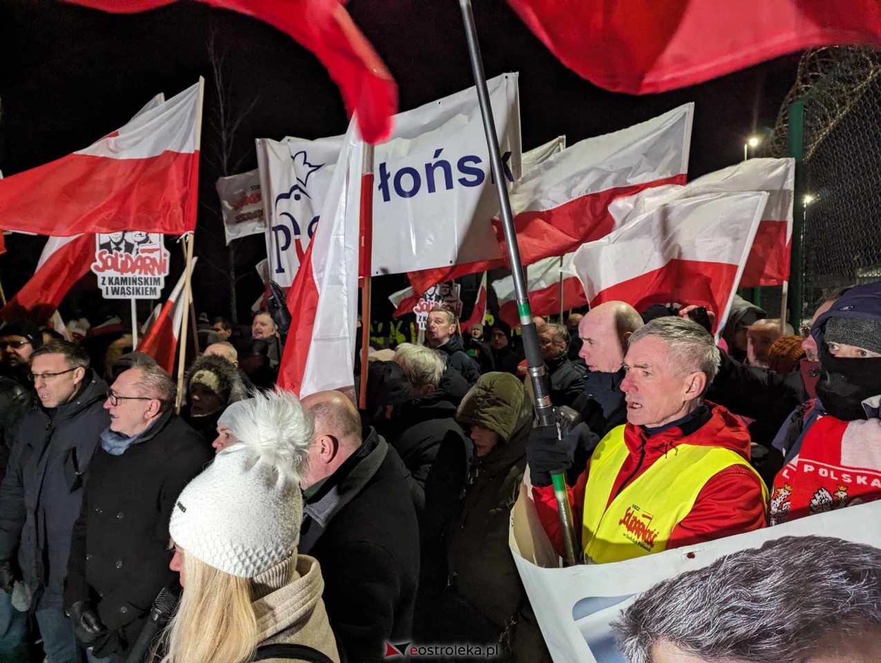 Przytuły Stare: Wiec poparcia dla Macieja Wąsika z udziałem J. Kaczyńskiego [19.01.2024] - zdjęcie #30 - eOstroleka.pl