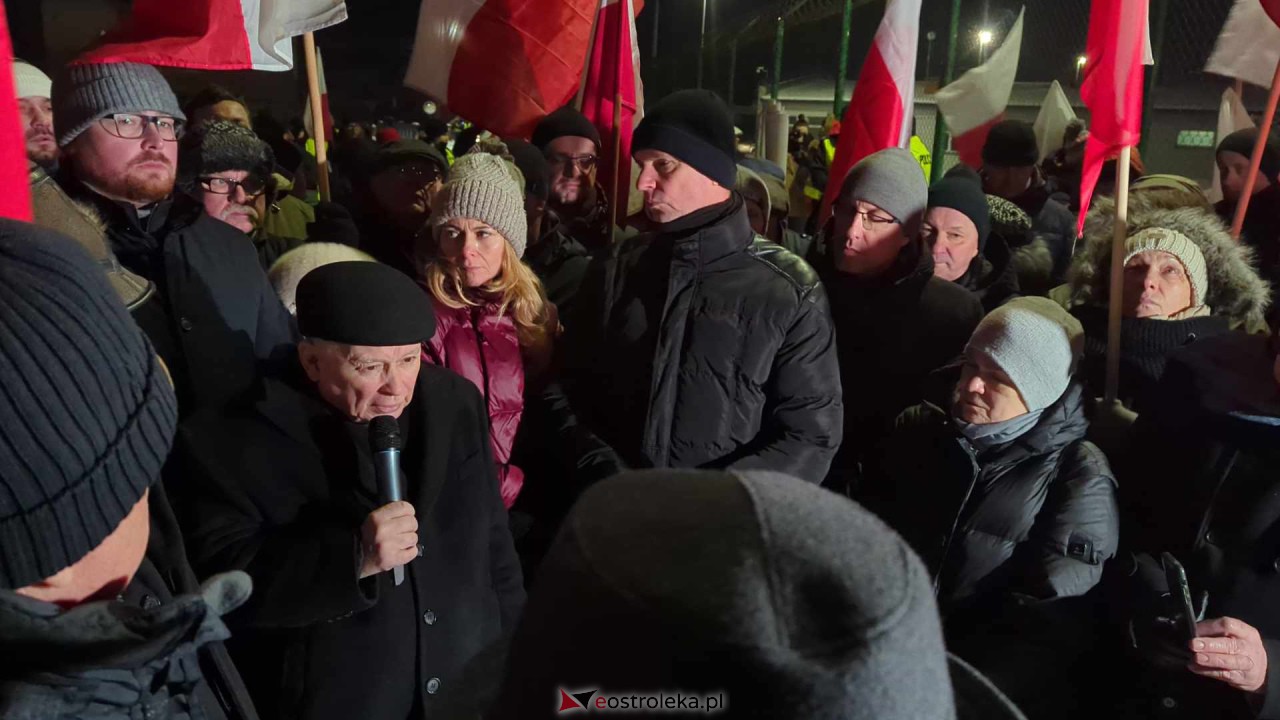 Przytuły Stare: Wiec poparcia dla Macieja Wąsika z udziałem J. Kaczyńskiego [19.01.2024] - zdjęcie #29 - eOstroleka.pl