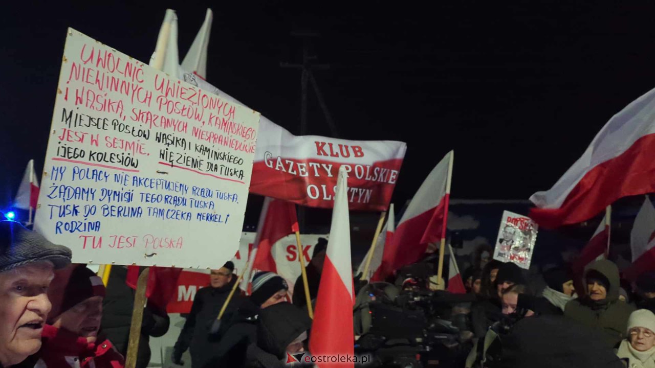 Przytuły Stare: Wiec poparcia dla Macieja Wąsika z udziałem J. Kaczyńskiego [19.01.2024] - zdjęcie #8 - eOstroleka.pl