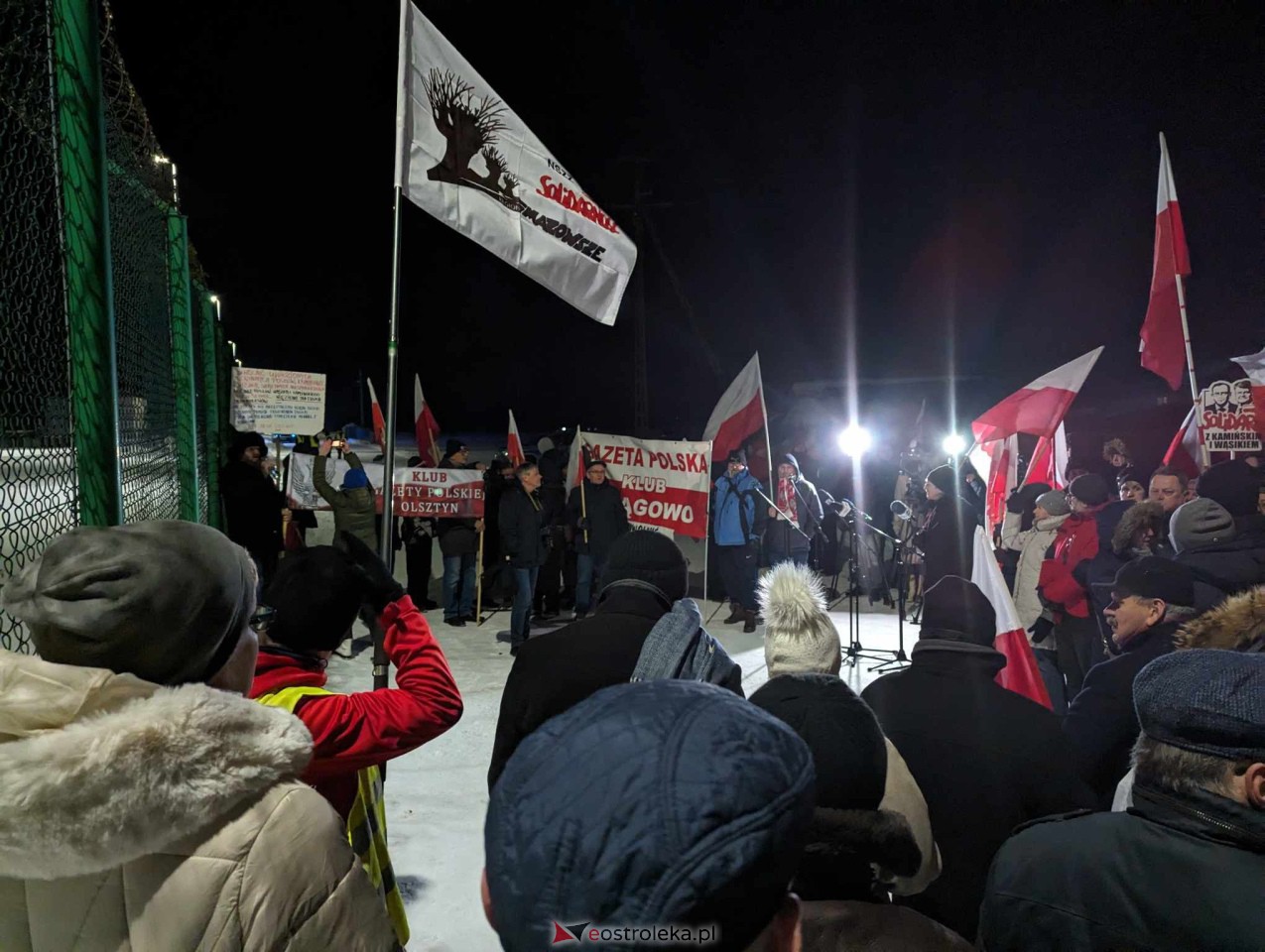 Przytuły Stare: Wiec poparcia dla Macieja Wąsika z udziałem J. Kaczyńskiego [19.01.2024] - zdjęcie #3 - eOstroleka.pl