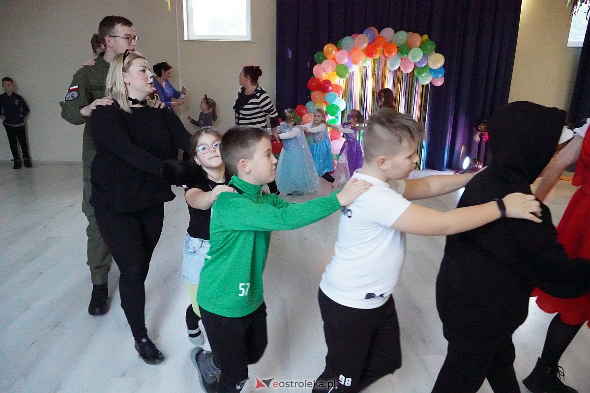 Bal Karnawałowy dla dzieci w Goworowie [19.01.2024] - zdjęcie #18 - eOstroleka.pl