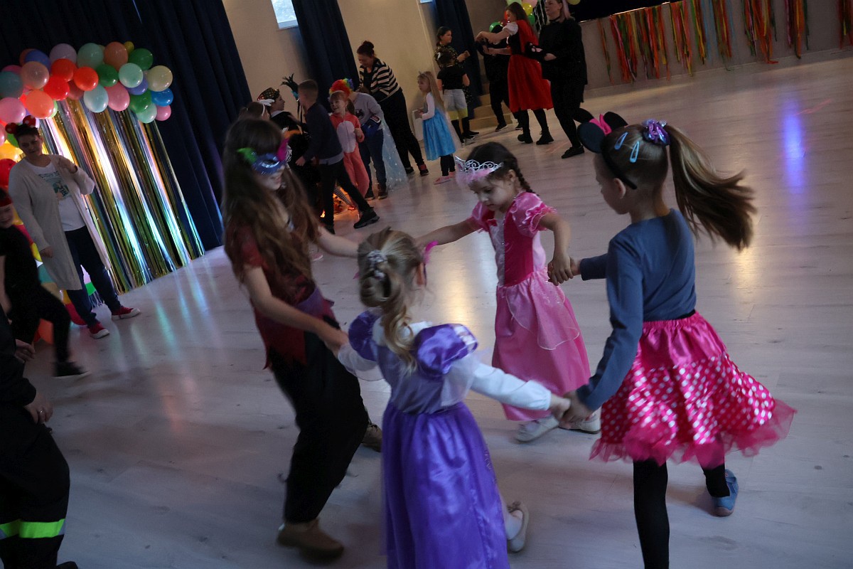 Bal Karnawałowy dla dzieci w Goworowie [19.01.2024] - zdjęcie #11 - eOstroleka.pl