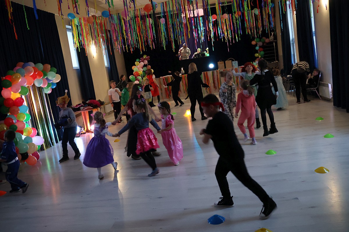 Bal Karnawałowy dla dzieci w Goworowie [19.01.2024] - zdjęcie #10 - eOstroleka.pl