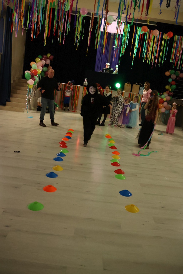 Bal Karnawałowy dla dzieci w Goworowie [19.01.2024] - zdjęcie #4 - eOstroleka.pl