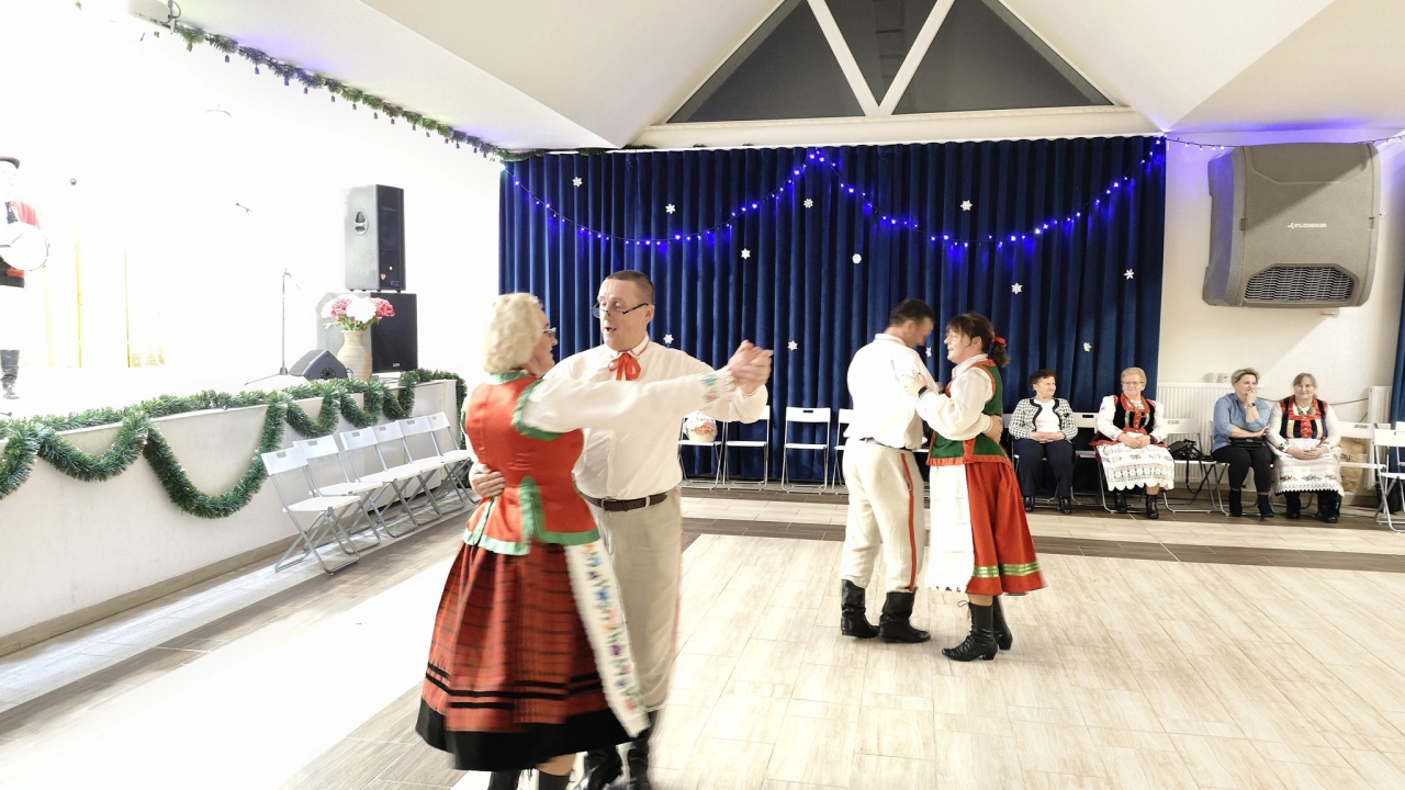 Kominki Kurpiowskie. impreza folklorystyczna związana z zapustami w Łysych - zdjęcie #15 - eOstroleka.pl