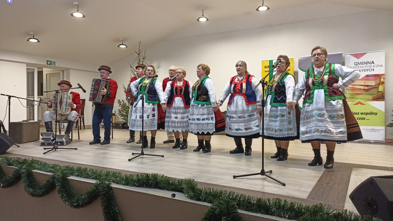 Kominki Kurpiowskie. impreza folklorystyczna związana z zapustami w Łysych - zdjęcie #11 - eOstroleka.pl