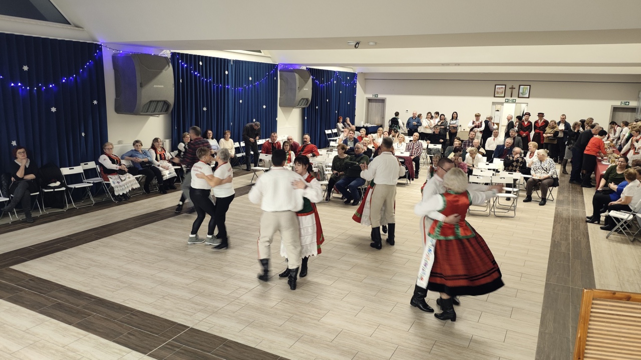 Kominki Kurpiowskie. impreza folklorystyczna związana z zapustami w Łysych - zdjęcie #3 - eOstroleka.pl