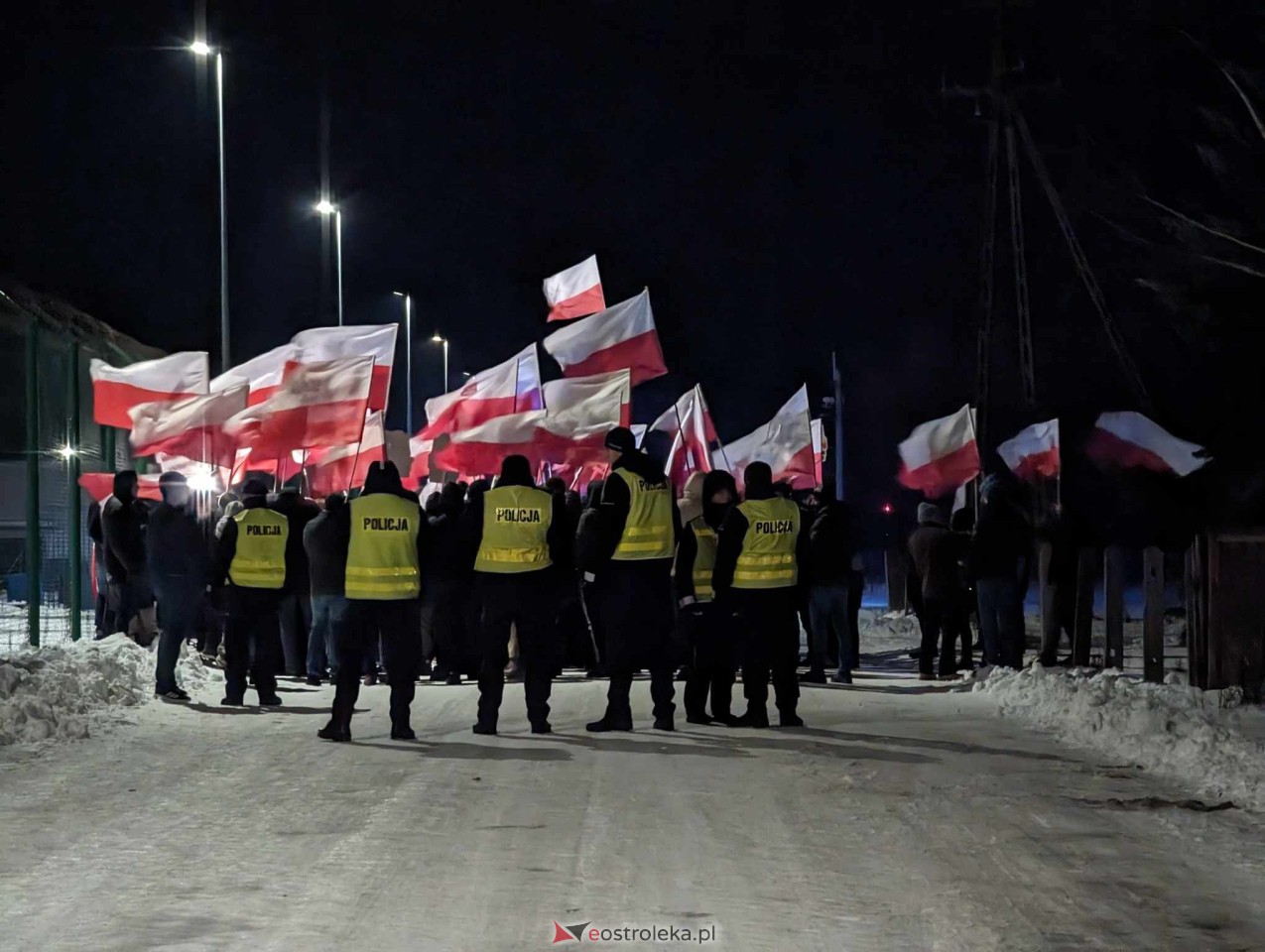 Manifestacja w Przytułach Starych [22.01.2024] - zdjęcie #18 - eOstroleka.pl