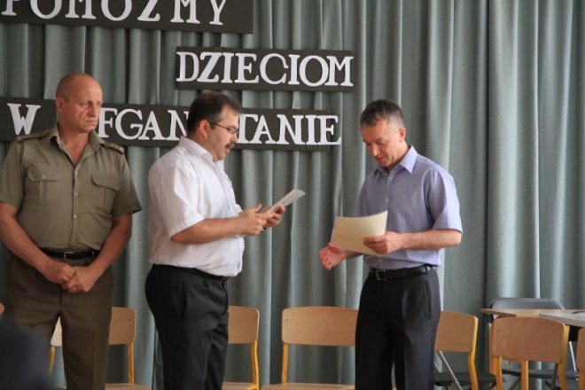 Podsumowanie zbiórki darów dla dzieci z Afganistanu 09.06.2011 - zdjęcie #9 - eOstroleka.pl