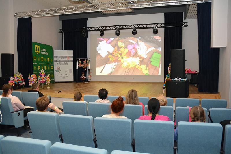 Kurpiowskie cacka - plastyka obrzędowa na warsztatach w Kadzidle [23.01.2024] - zdjęcie #17 - eOstroleka.pl