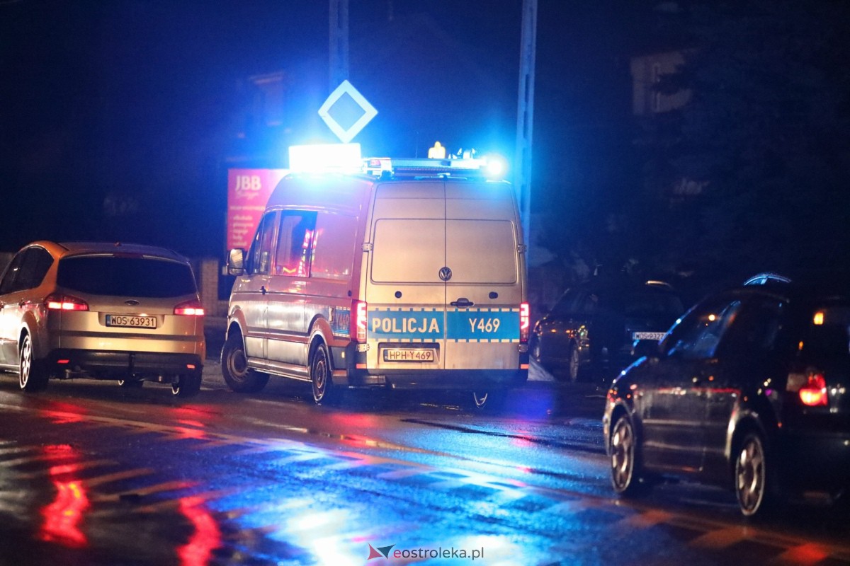 Zniszczone auta na Stacha Konwy [23.01.2024] - zdjęcie #7 - eOstroleka.pl