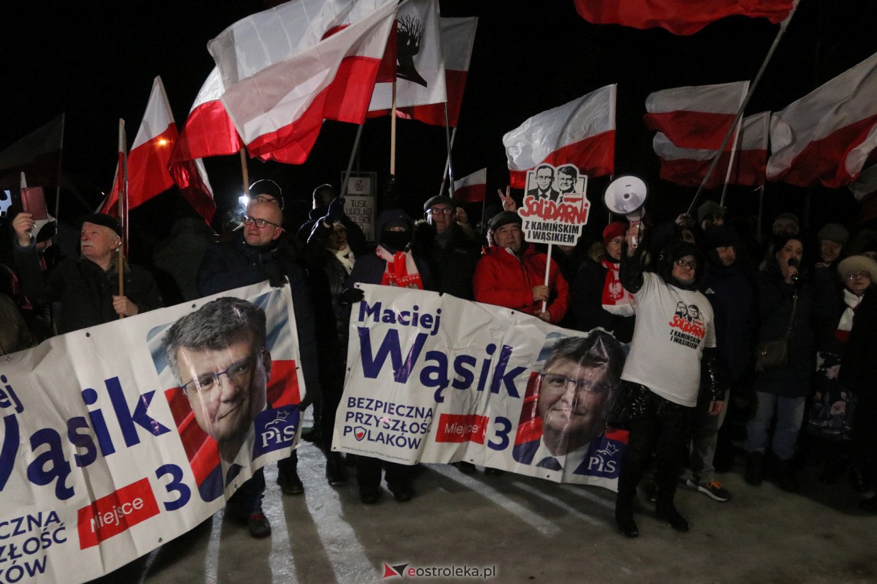 Maciej Wąsik wychodzi z więzienia w Przytułach Starych [23.01.2024] - zdjęcie #74 - eOstroleka.pl