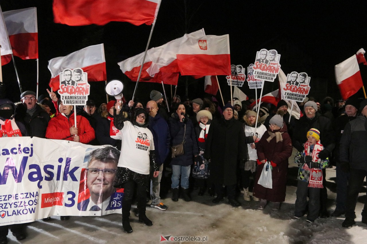 Maciej Wąsik wychodzi z więzienia w Przytułach Starych [23.01.2024] - zdjęcie #73 - eOstroleka.pl