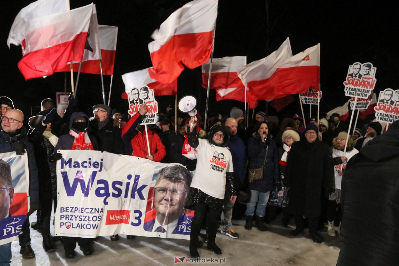 Maciej Wąsik wychodzi z więzienia w Przytułach Starych [23.01.2024] - zdjęcie #68 - eOstroleka.pl